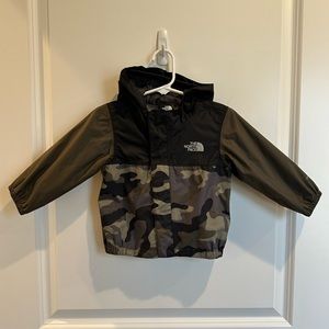 LIKE NEW • The North Face Windbreaker